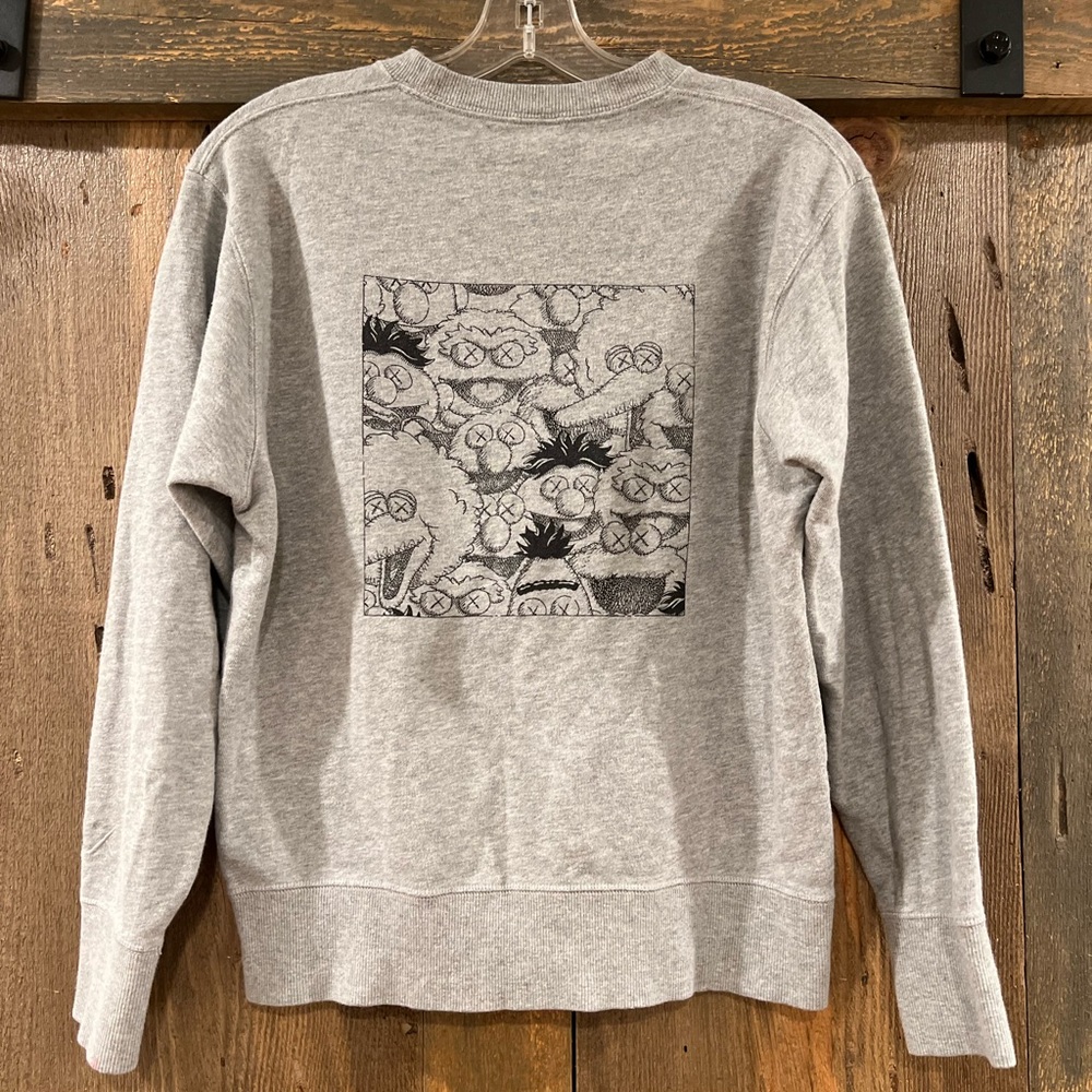 Uniqlo x KAWS x Sesame Street Crewneck Sweatshirt Small